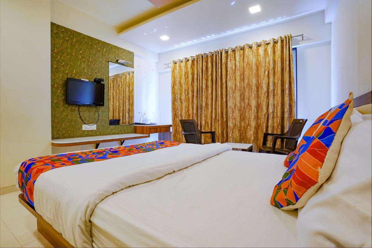 Fabhotel Ramjis Residency Nashik Zewnętrze zdjęcie