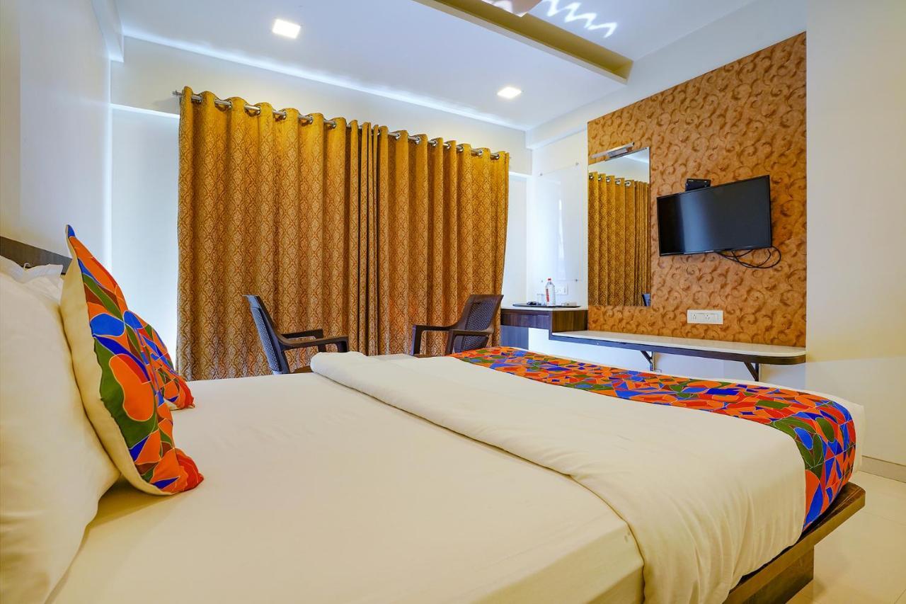 Fabhotel Ramjis Residency Nashik Zewnętrze zdjęcie